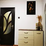 Inchiriez Garsoniera In Regim Hotelier Berceni-sun Plaza *