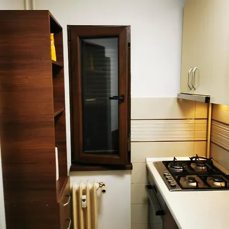Inchiriez Garsoniera In Regim Hotelier Berceni-sun Plaza *