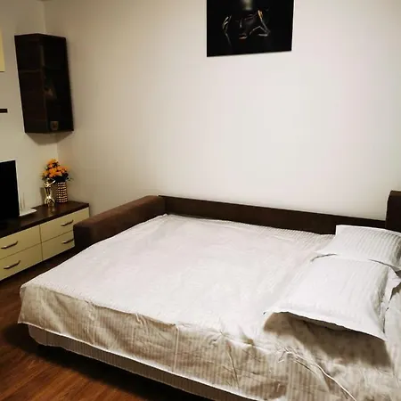 Inchiriez Garsoniera In Regim Hotelier Berceni-sun Plaza