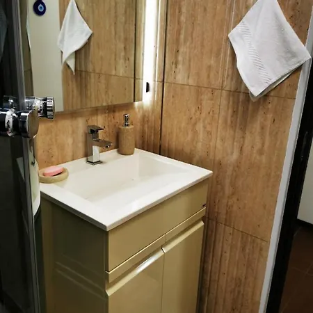 Inchiriez Garsoniera In Regim Hotelier Berceni-sun Plaza *