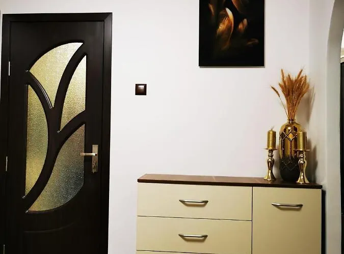 Inchiriez Garsoniera In Regim Hotelier Berceni-sun Plaza *