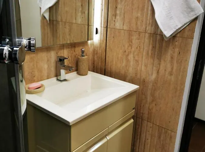 închiriez Garsoniera In Regim Hotelier Berceni-sun Plaza *